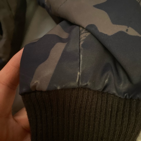 Authentic Canada Goose Coat - Picture 7 of 7